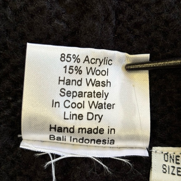 Island Tribe Sleeveless Wrap - Picture 13 of 14